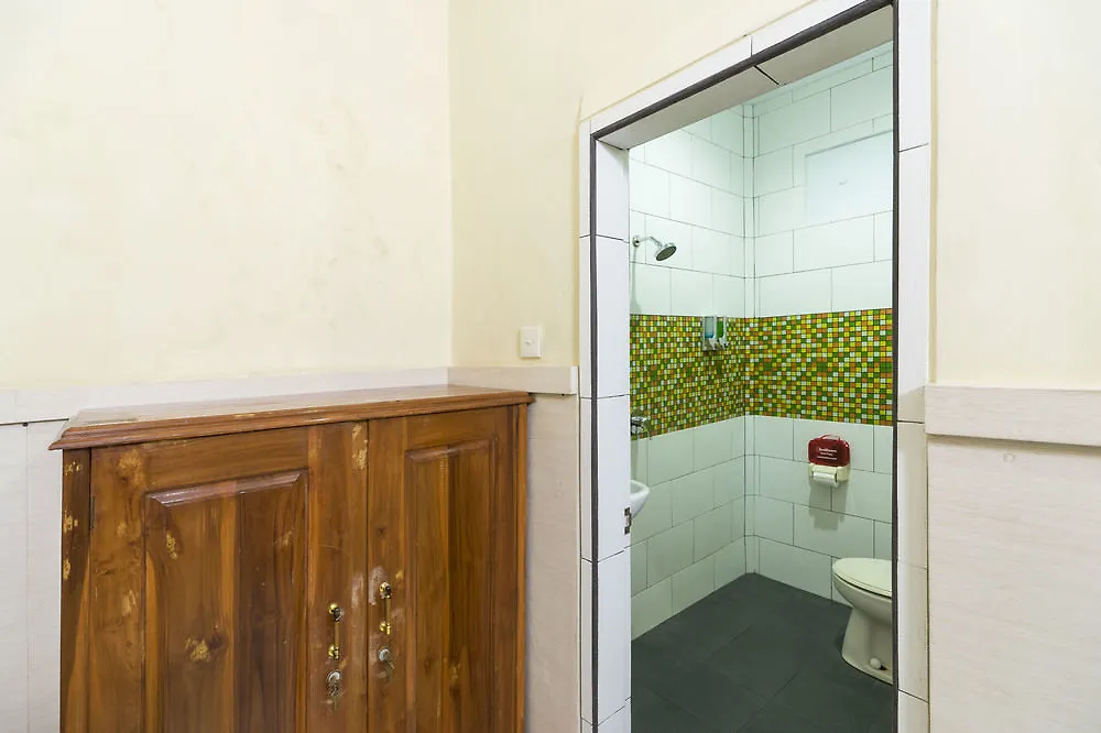 Reddoorz @ Kartika Plaza 3 Guest House Kuta  3*, Kuta (Bali) Indonesia
