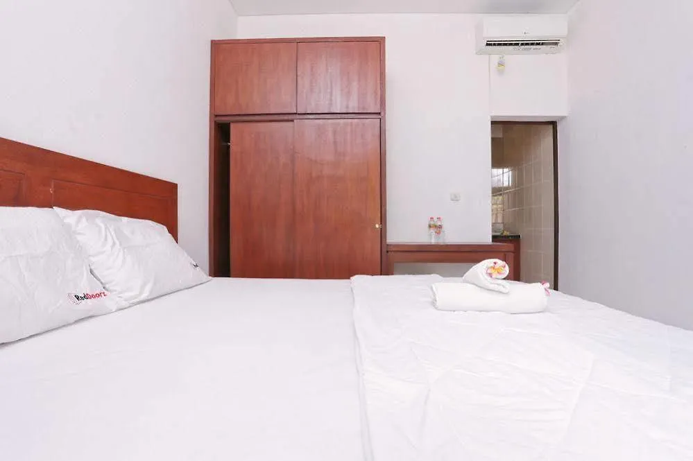 Hotel Reddoorz @ Kartika Plaza 3 Guest House Kuta